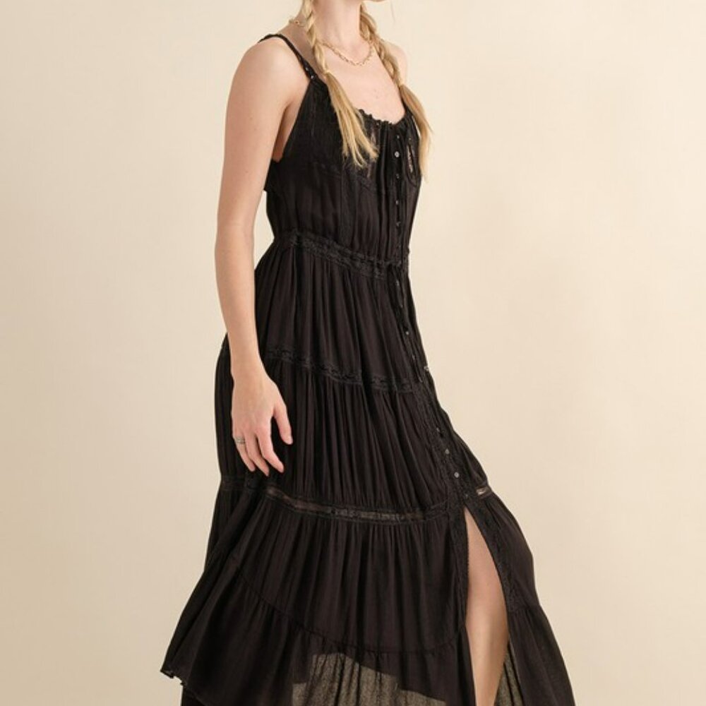 TIERED RUFFLE MAXI DRESS (BLACK) - Picture 4 of 5
